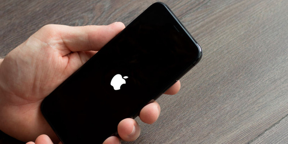 Що робити, якщо iPhone завис або не вмикається